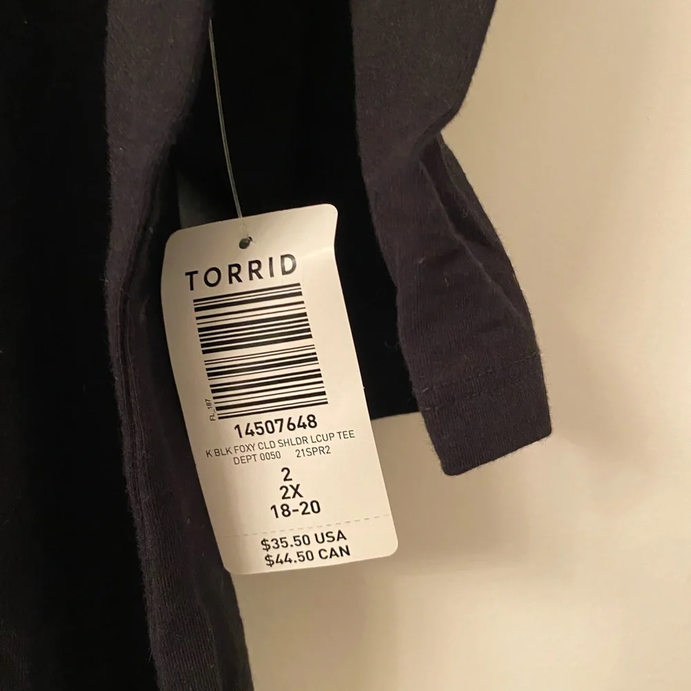 Torrid top - Picture 3 of 3